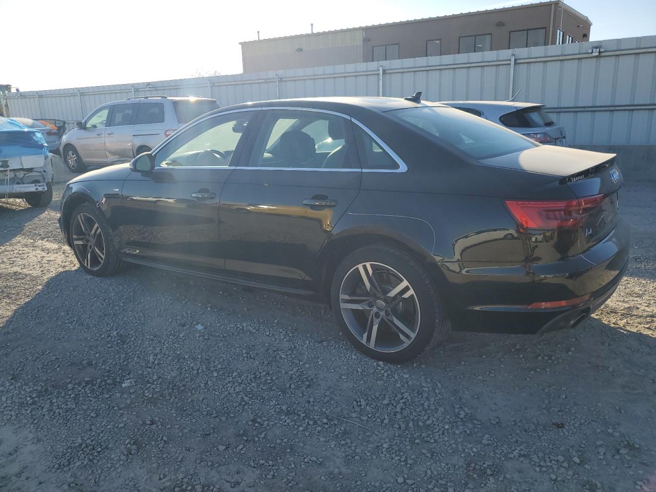 Изображение 2 2017 AUDI A4 PREMIUM PLUS 2017 с VIN WAUENAF40HN025659