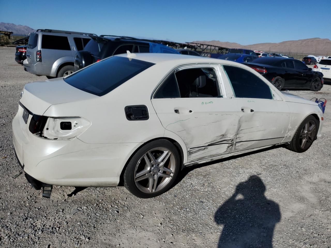 Obraz 3 z 2013 MERCEDES-BENZ E 350 2013 z VIN WDDHF5KB3DA733310