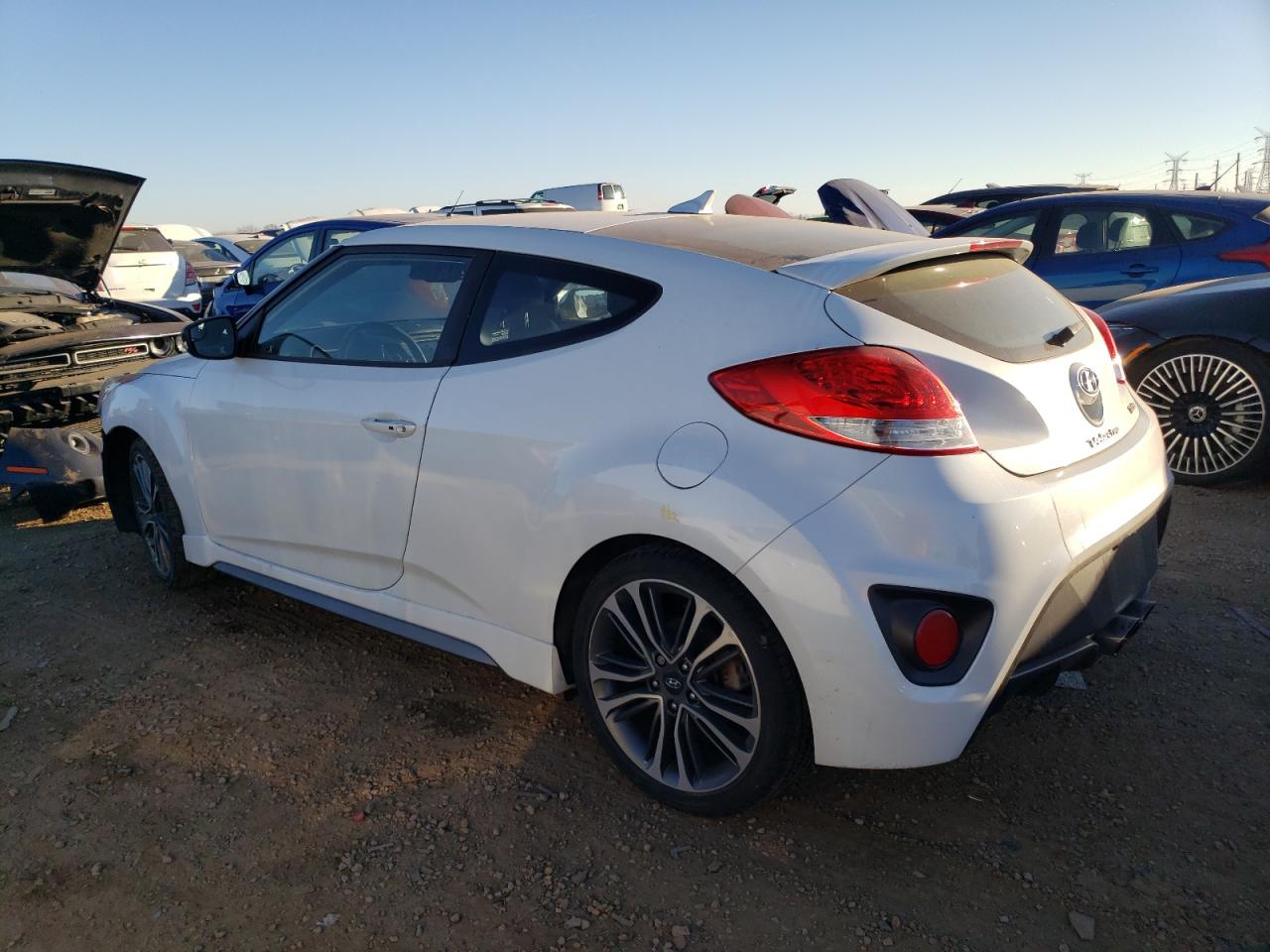 Изображение 2 2016 HYUNDAI VELOSTER TURBO 2016 с VIN KMHTC6AE8GU302393