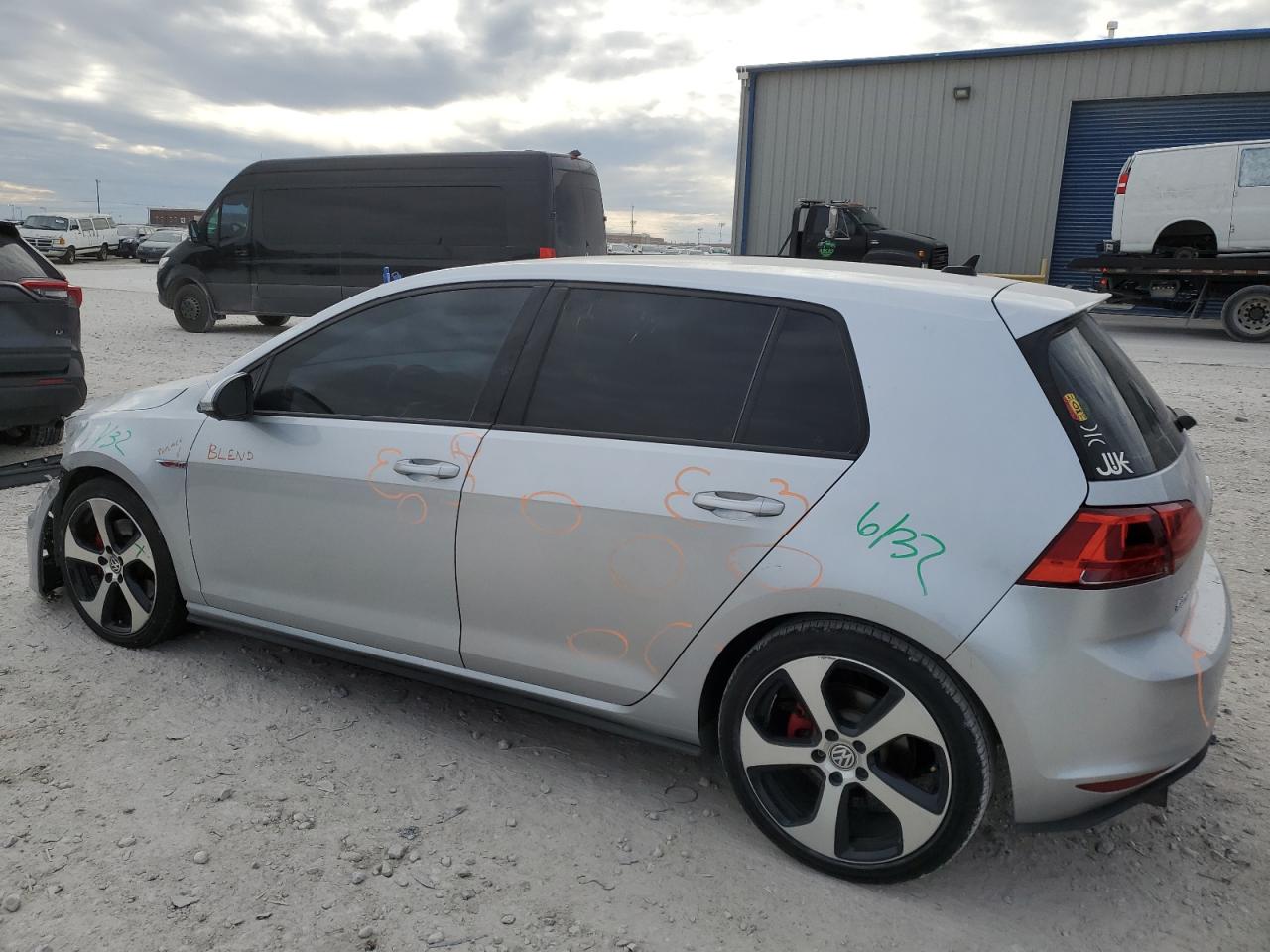 Image 2 of 2016 VOLKSWAGEN GTI S/SE 2016 with VIN 3VW4T7AU6GM018123