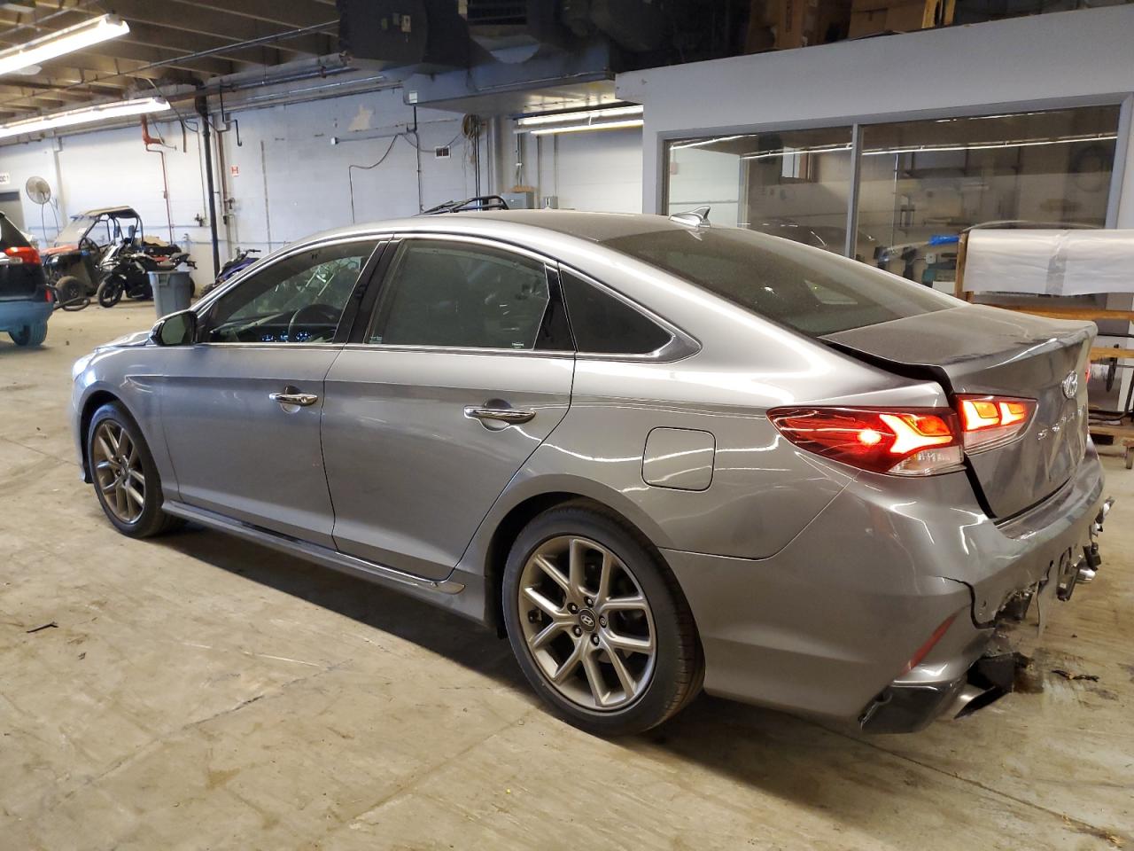Image 2 of 2018 HYUNDAI SONATA SPORT 2018 with VIN 5NPE34AB9JH616143