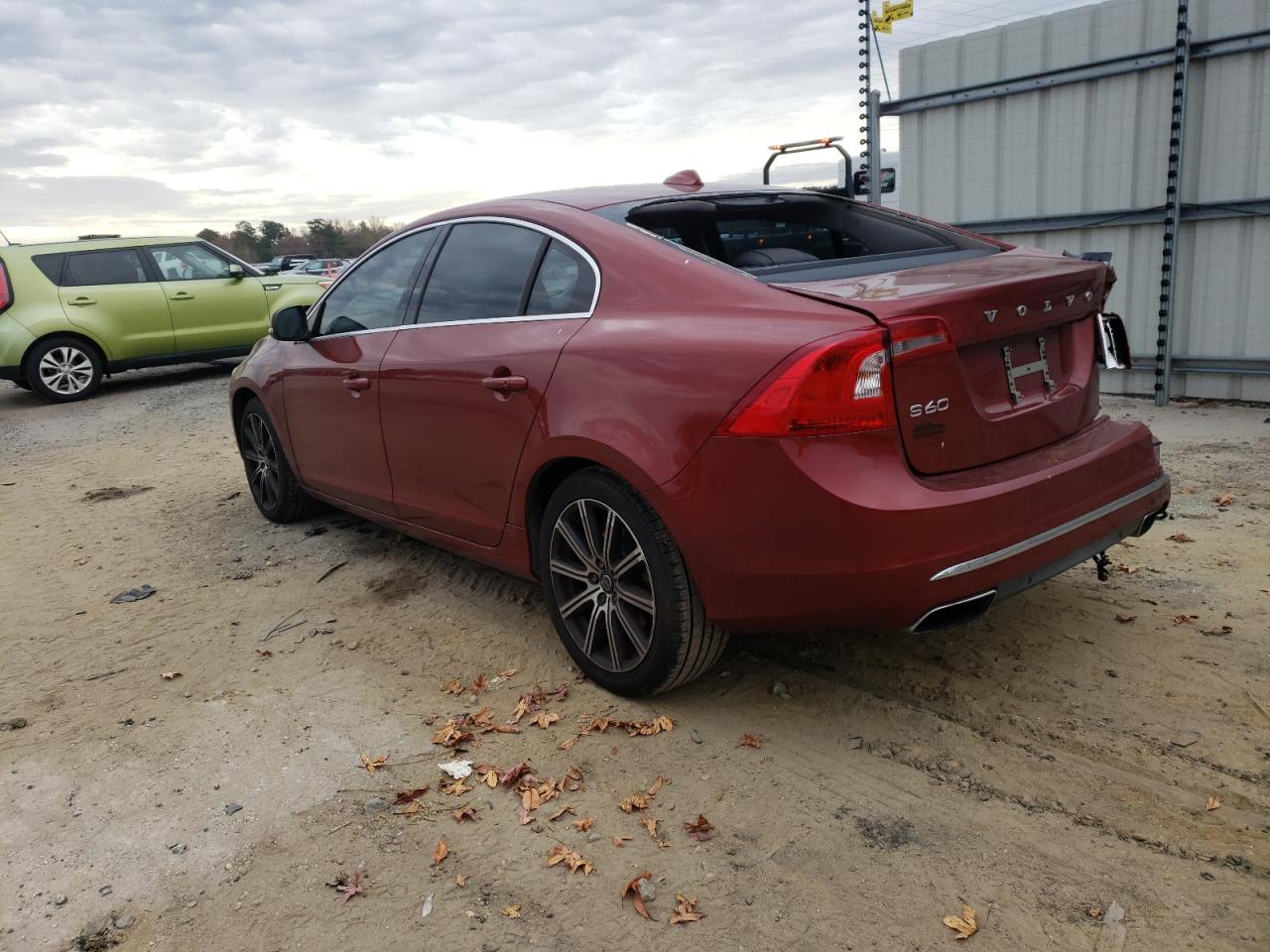 Image 2 of 2016 VOLVO S60 PREMIER 2016 with VIN LYV402FK2GB097897