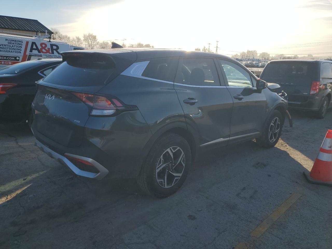 Obraz 3 z 2023 KIA SPORTAGE LX 2023 z VIN KNDPUCAF7P7165990
