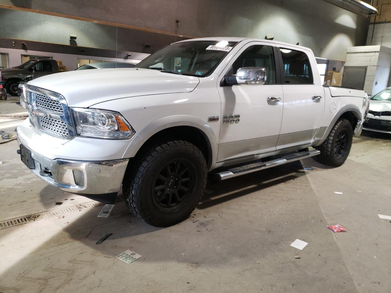 Изображение 2018 RAM 1500 LARAMIE 2018