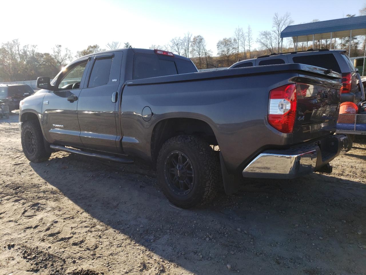 Image 2 of 2015 TOYOTA TUNDRA DOUBLE CAB SR/SR5 2015 with VIN 5TFUW5F12FX487702