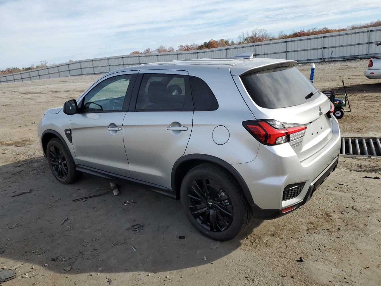 Obraz 2 z 2023 MITSUBISHI OUTLANDER SPORT S/SE 2023 z VIN JA4ARUAU8PU014194