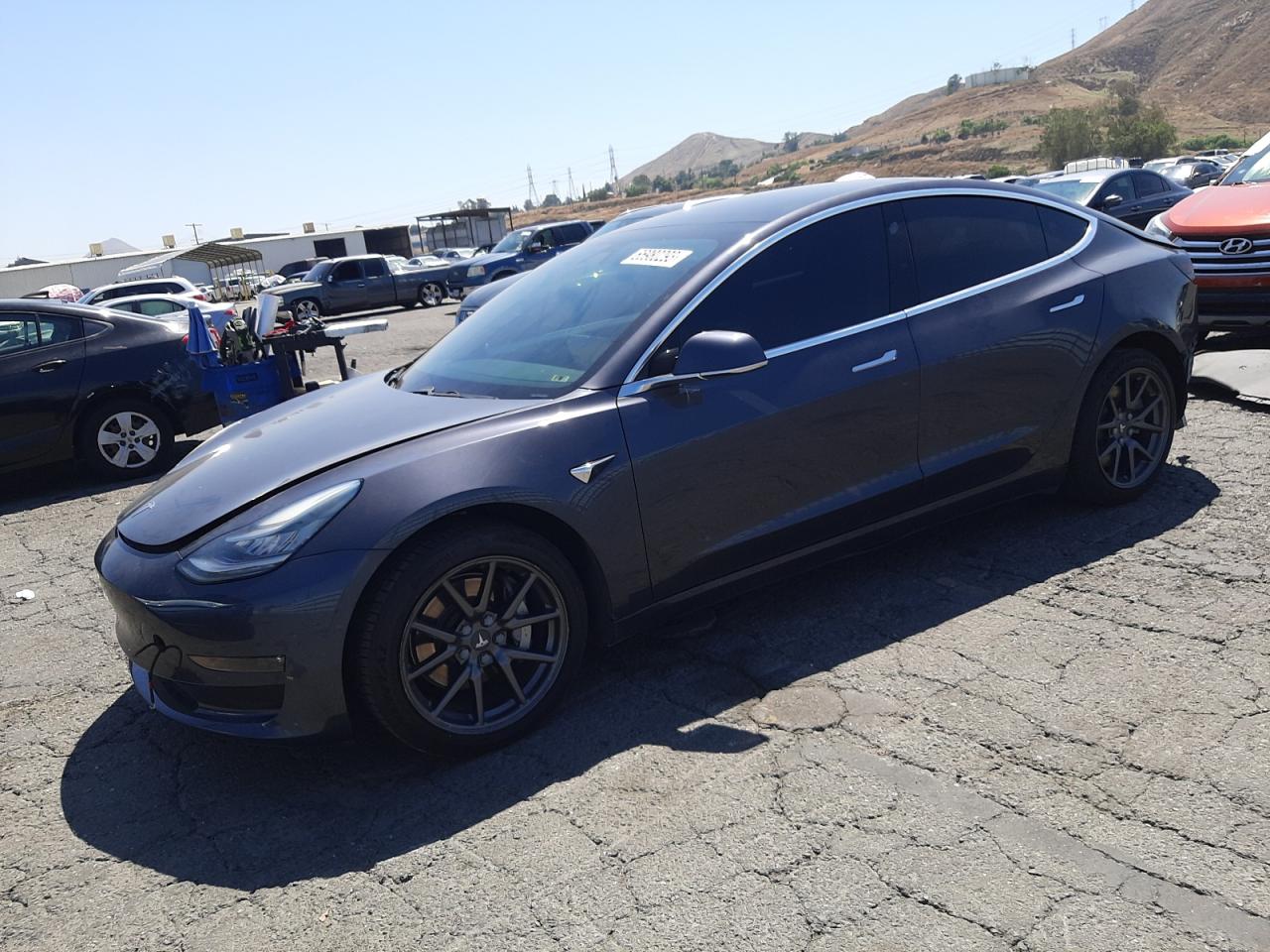 Obraz 1 z 2018 TESLA MODEL 3  2018 z VIN 5YJ3E1EA6JF158268