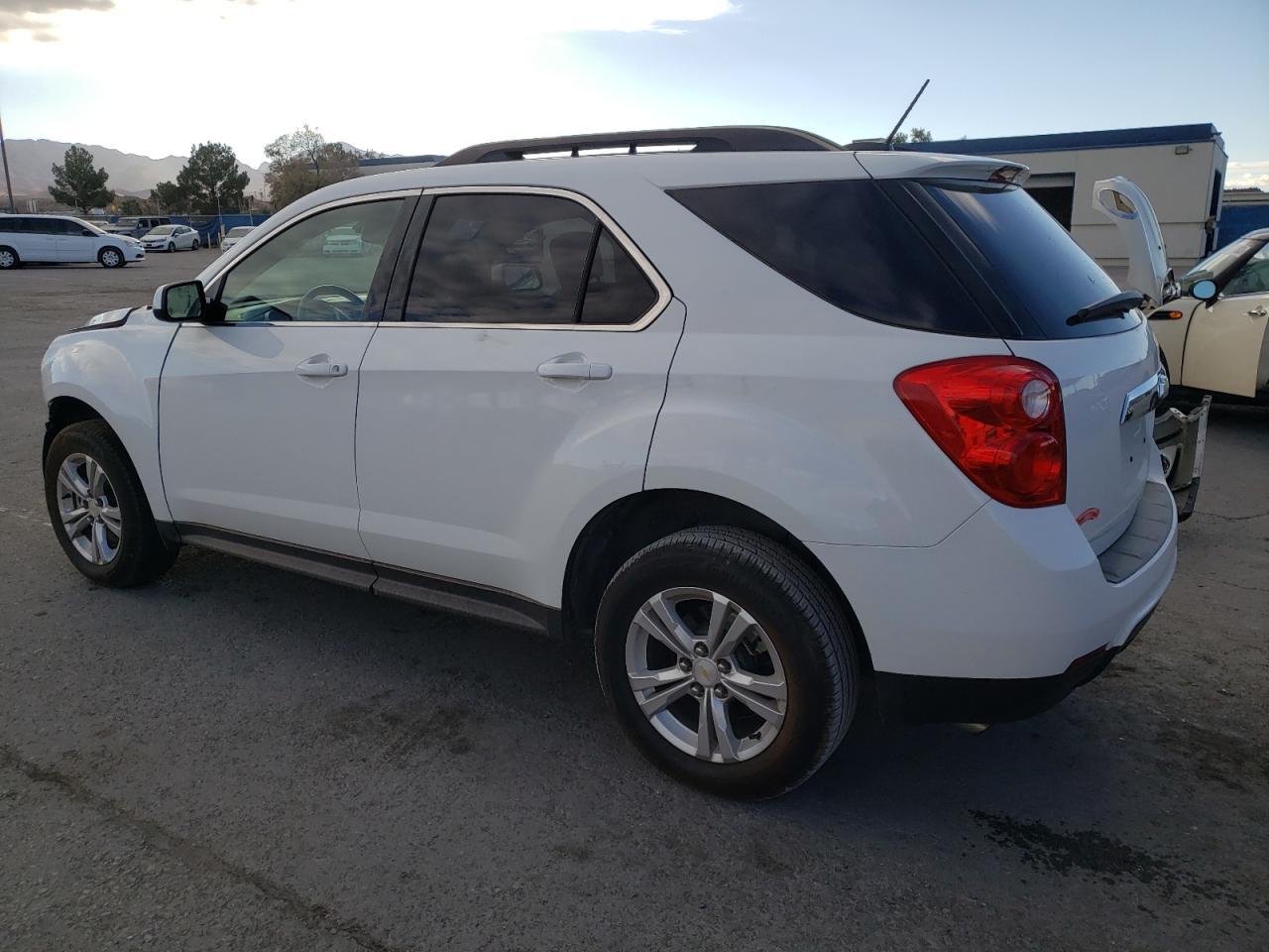 Image 2 of 2015 CHEVROLET EQUINOX LT 2015 with VIN 2GNALBEK7F1101624
