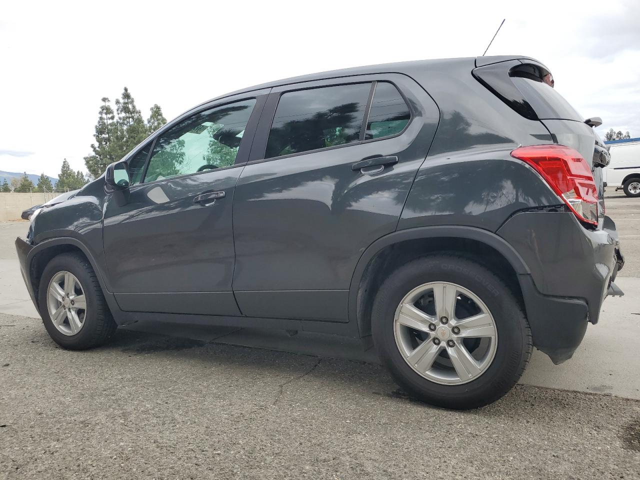 Image 2 of 2020 CHEVROLET TRAX LS 2020 with VIN 3GNCJKSB7LL233747