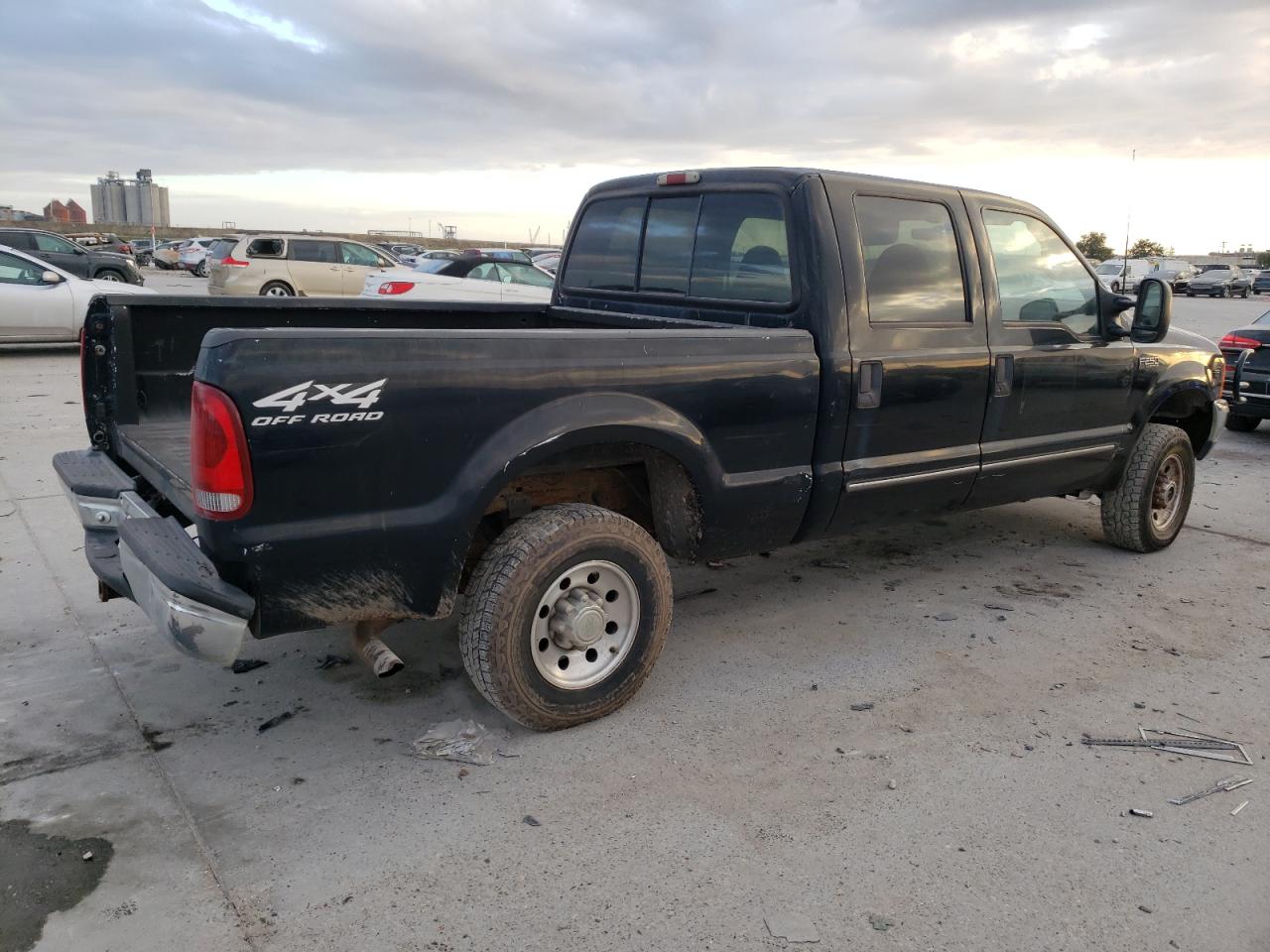 Image 3 of 2000 FORD F250 SUPER DUTY 2000 with VIN 3FTNW21S9YMA74686