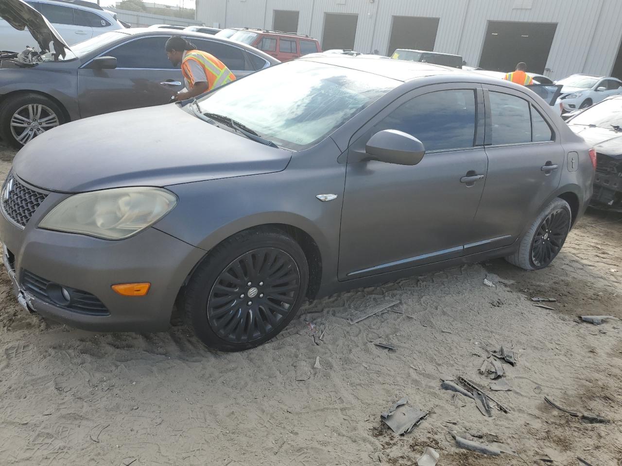 Obraz 2010 SUZUKI KIZASHI SLS 2010