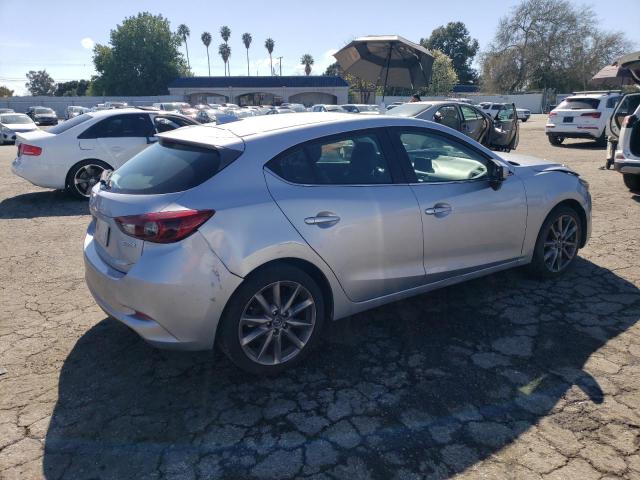 Obraz 3 z 2018 MAZDA 3 GRAND TOURING 2018 z VIN 3MZBN1M31JM202216