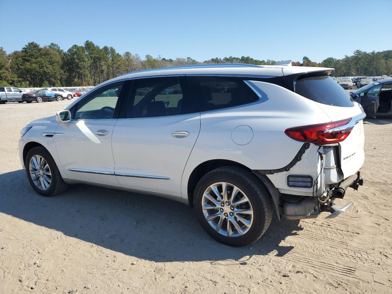 Изображение 2 2020 BUICK ENCLAVE PREMIUM 2020 с VIN 5GAERCKW3LJ148903