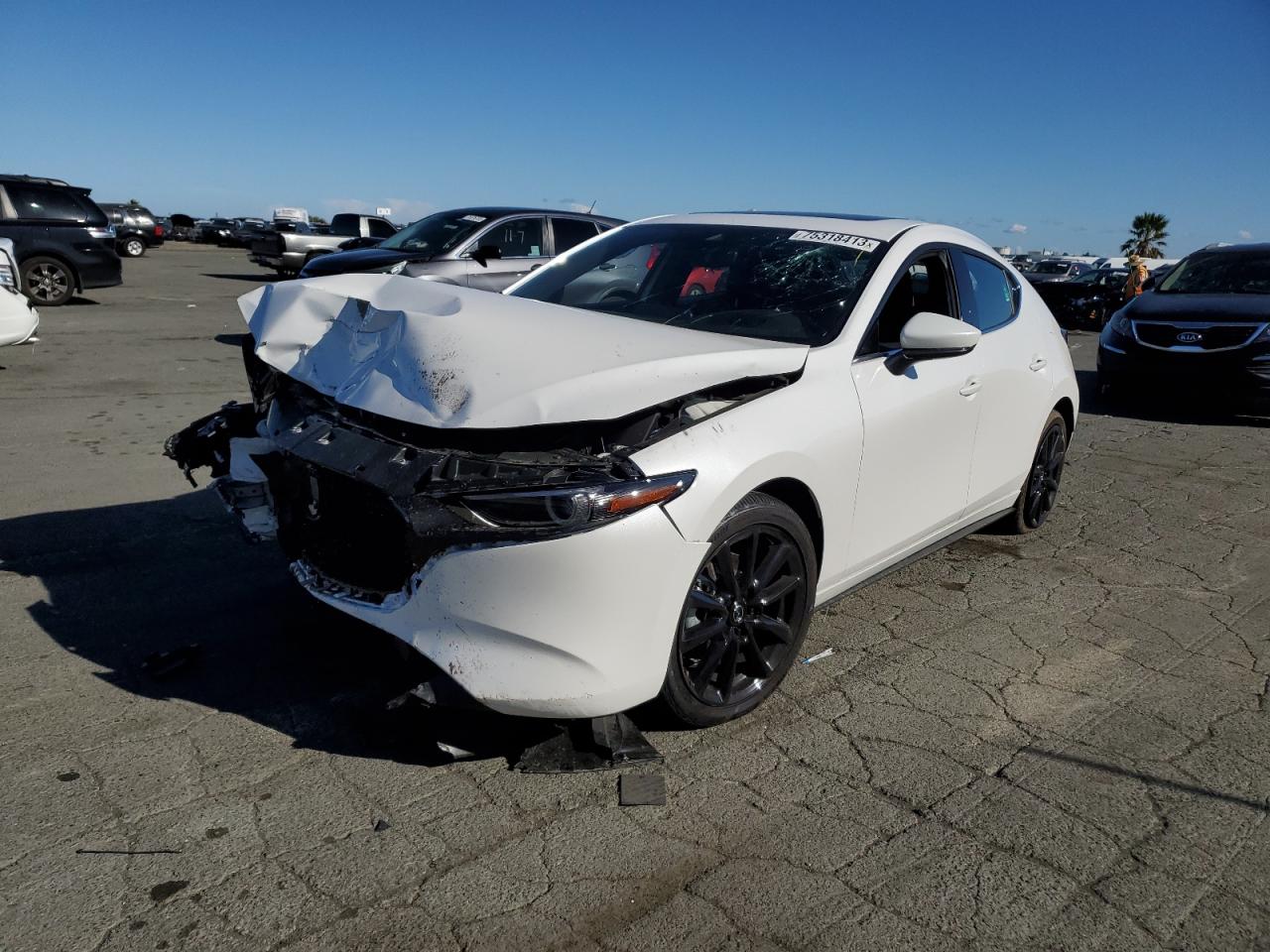 Изображение 2023 MAZDA 3 PREMIUM 2023