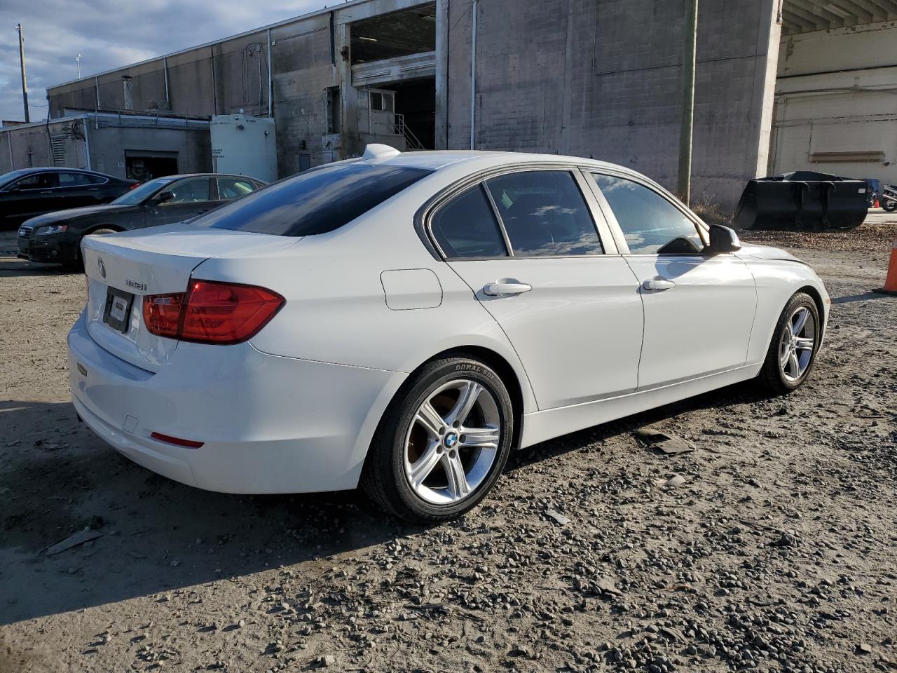 Obraz 3 z 2013 BMW 328 I SULEV 2013 z VIN WBA3C1C50DF438728