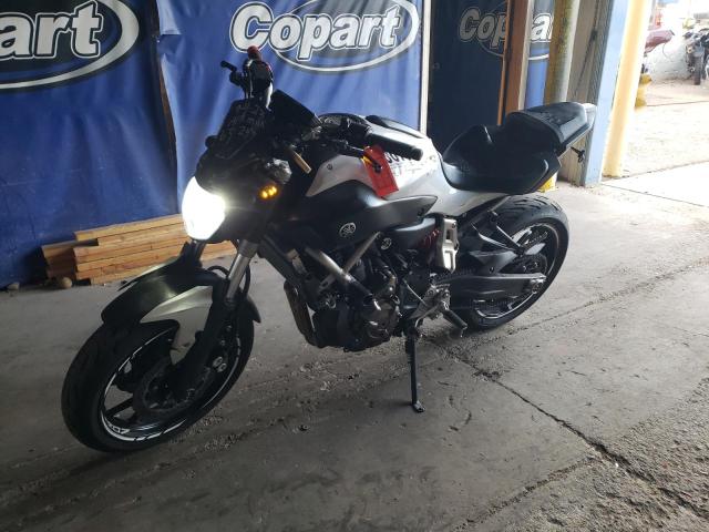Изображение 2 2015 YAMAHA FZ07  2015 с VIN JYARM06E9FA002648
