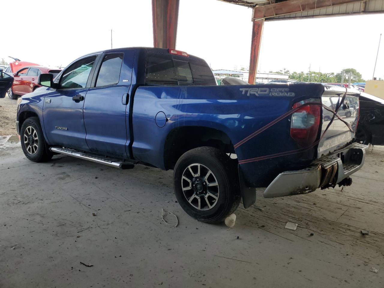 Image 2 of 2015 TOYOTA TUNDRA DOUBLE CAB SR/SR5 2015 with VIN 5TFRY5F13FX182127