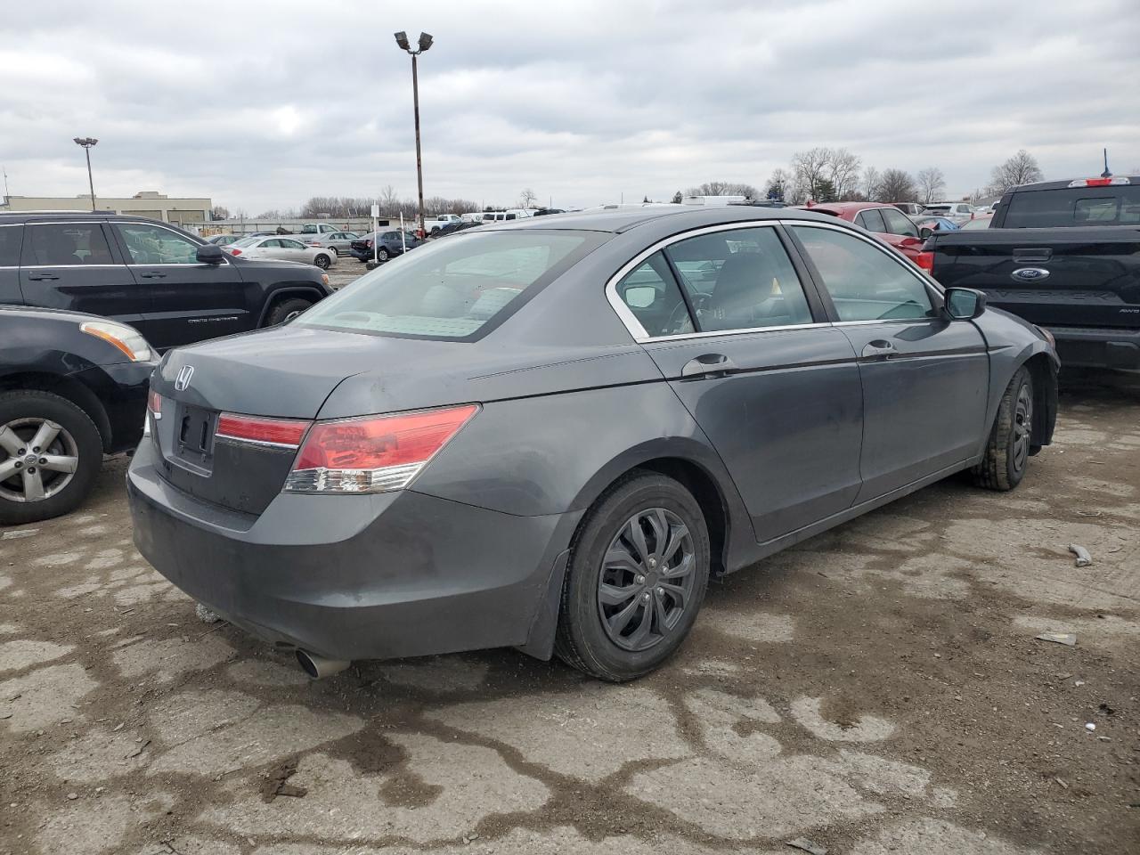 Изображение 3 2011 HONDA ACCORD LX 2011 с VIN 1HGCP2F38BA037494