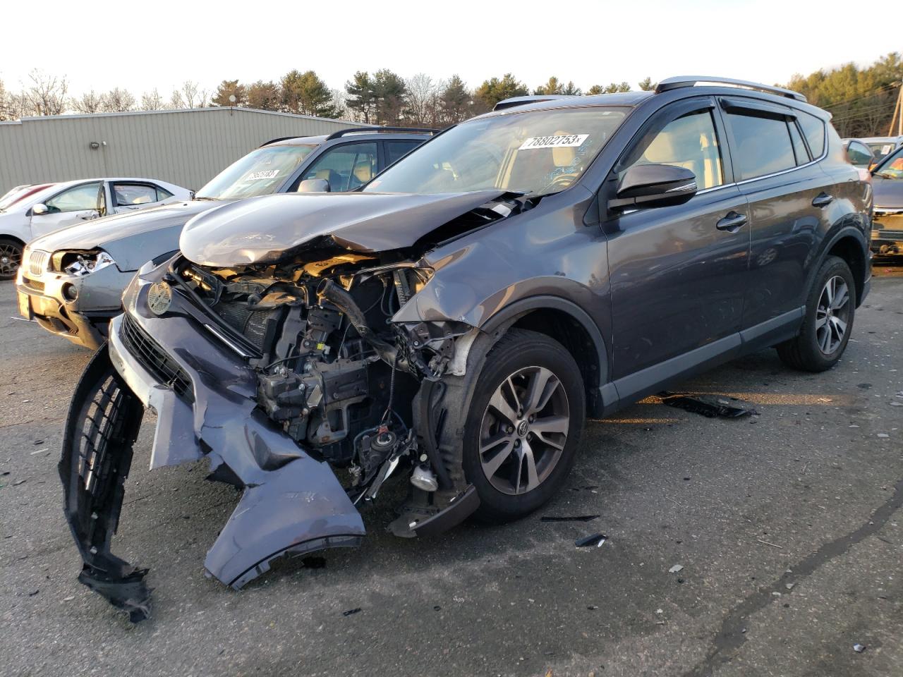 2016 TOYOTA RAV4 XLE 2016 image