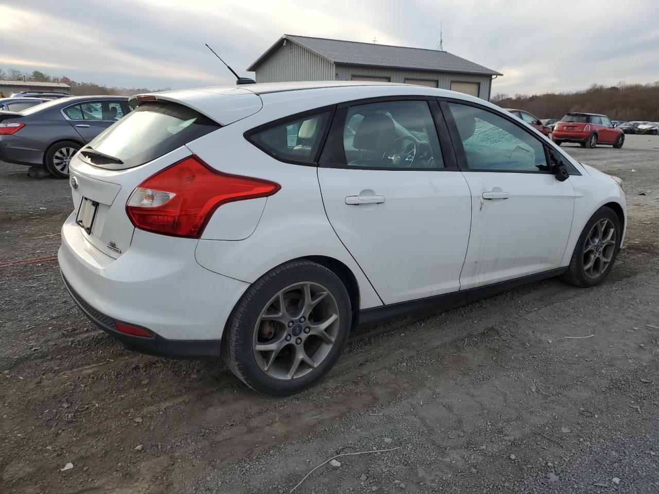 Изображение 3 2013 FORD FOCUS SE 2013 с VIN 1FADP3K21DL303442