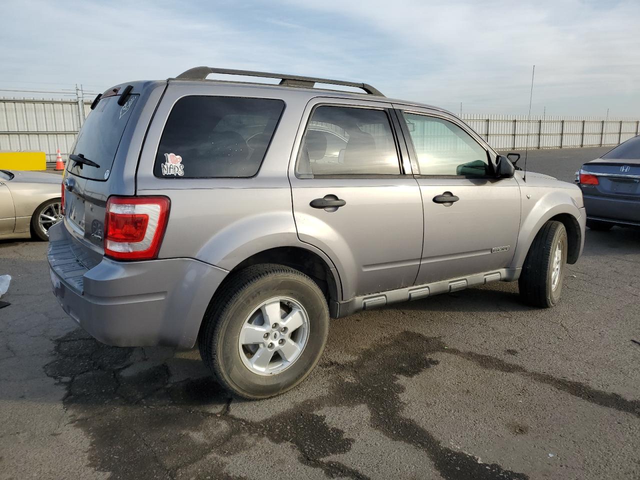 Image 3 of 2008 FORD ESCAPE XLT 2008 with VIN 1FMCU93178KE77742