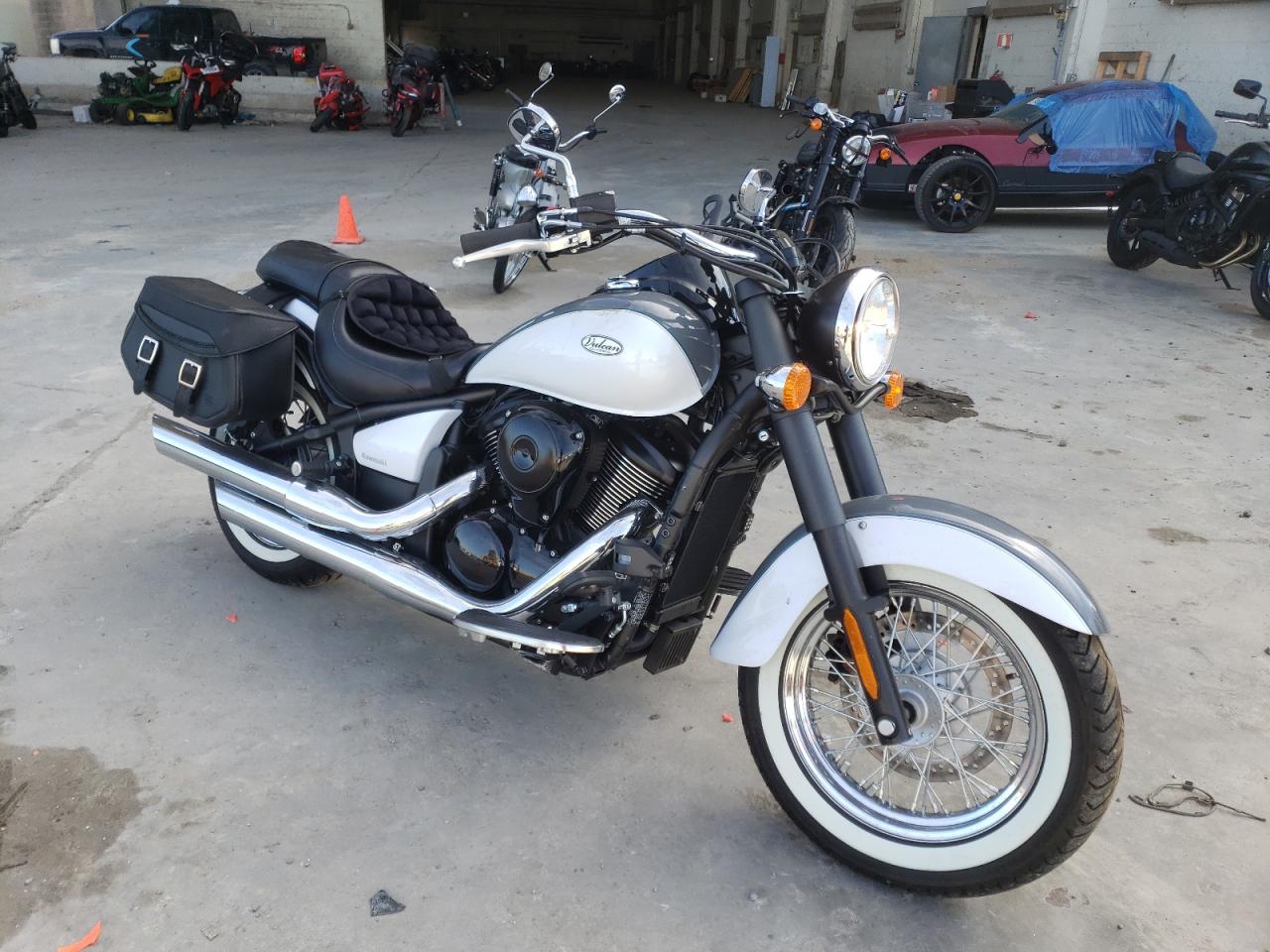 Image 1 of 2021 KAWASAKI VN900 B 2021 with VIN JKAVN2B16MA100493