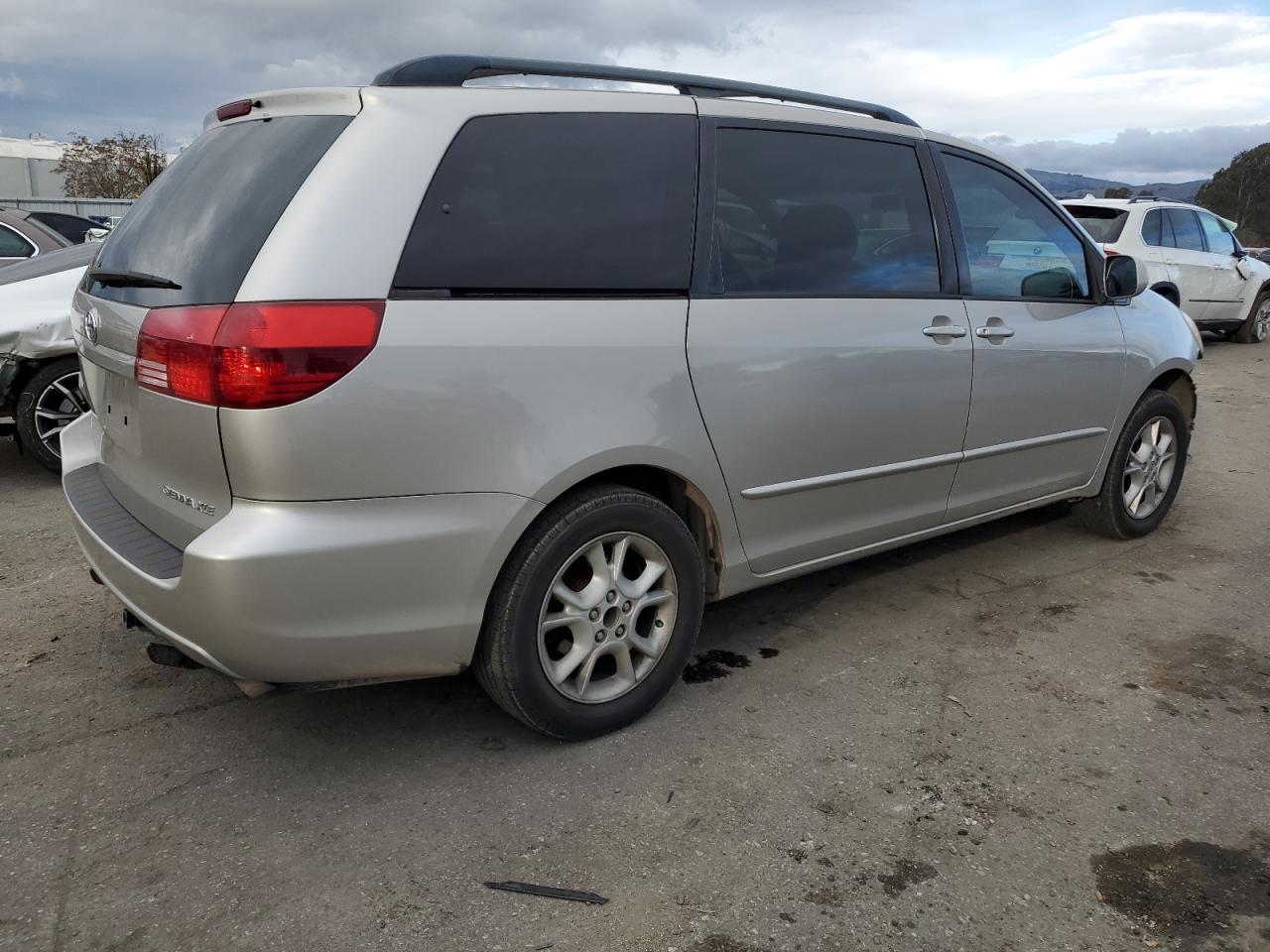 Изображение 3 2005 TOYOTA SIENNA XLE 2005 с VIN 5TDZA22C25S265224