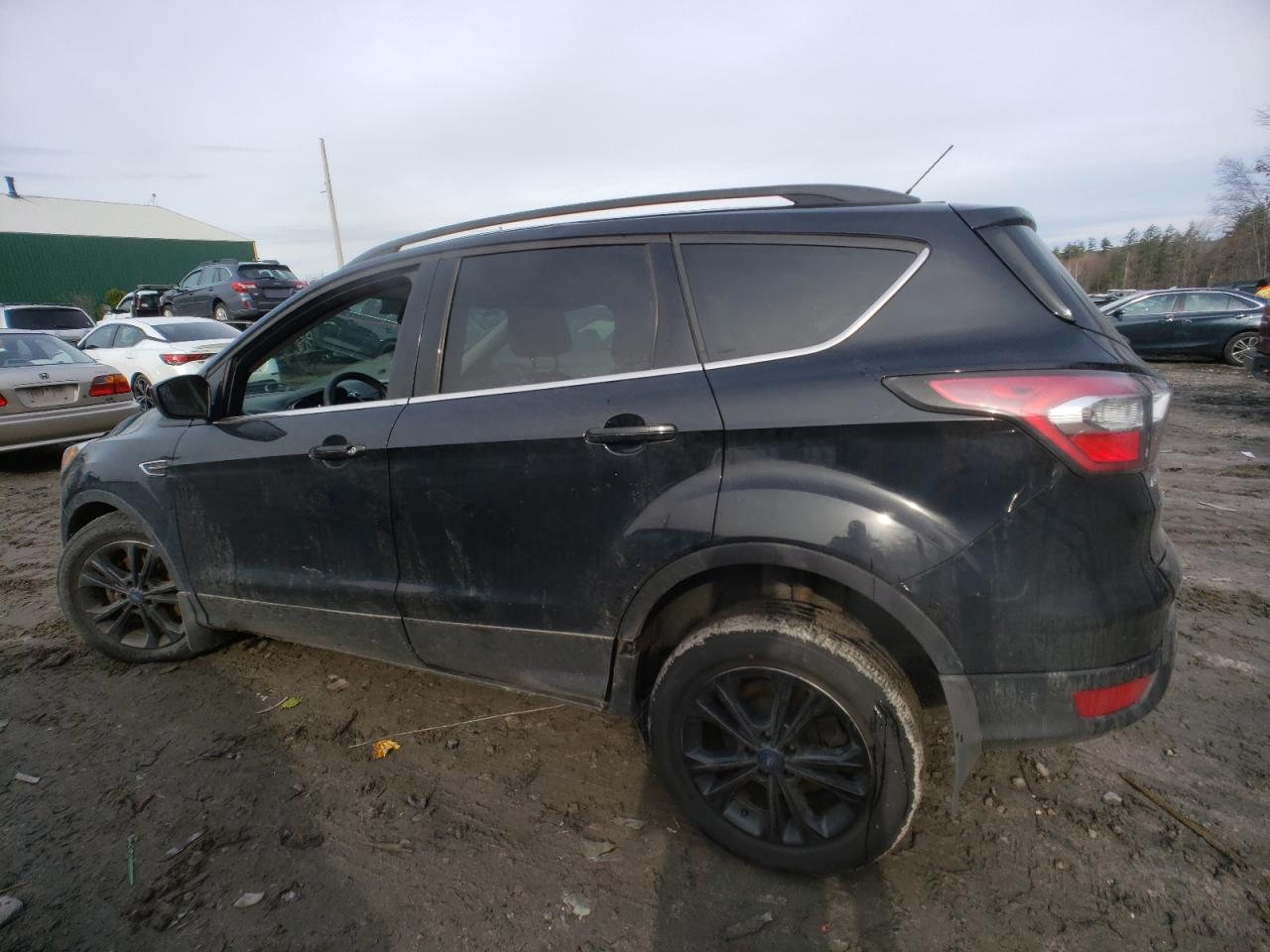 Изображение 2 2017 FORD ESCAPE SE 2017 с VIN 1FMCU9GD3HUA44816
