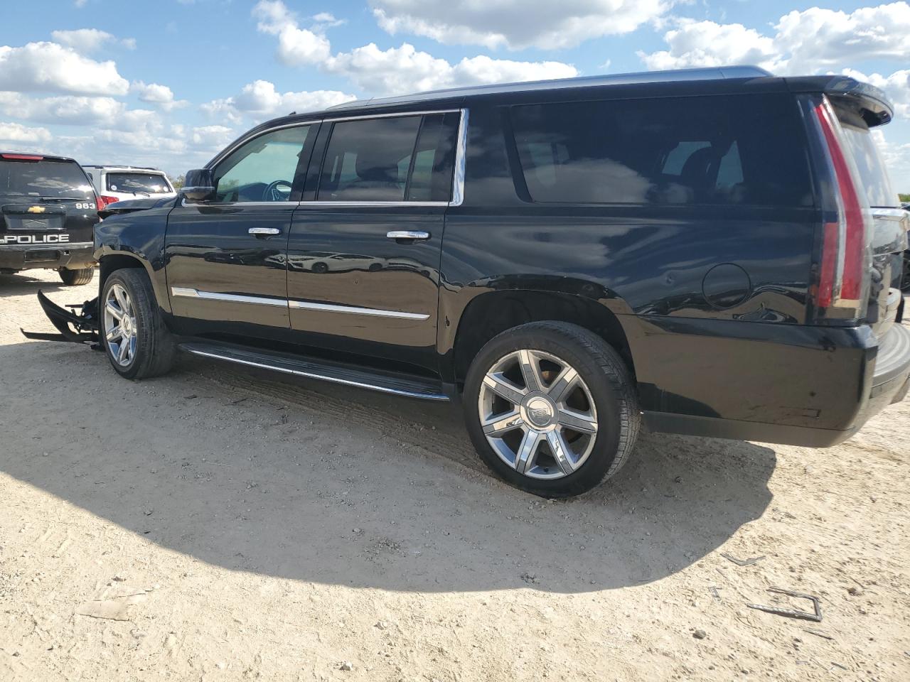 Image 2 of 2020 CADILLAC ESCALADE ESV LUXURY 2020 with VIN 1GYS3HKJ9LR177533