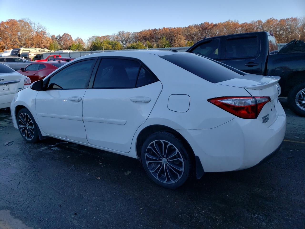 Изображение 2 2014 TOYOTA COROLLA L 2014 с VIN 5YFBURHE1EP031739