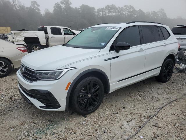 Image 1 of 2022 VOLKSWAGEN TIGUAN SE R-LINE BLACK 2022 with VIN 3VV8B7AX7NM135080