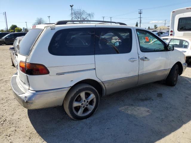 Obraz 3 z 1998 TOYOTA SIENNA LE 1998 z VIN 4T3ZF13CXWU065458