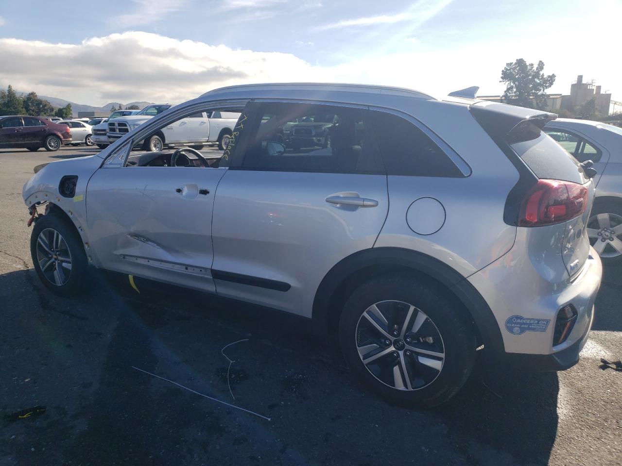 Obraz 2 z 2021 KIA NIRO EX PREMIUM 2021 z VIN KNDCC3LD1M5473936