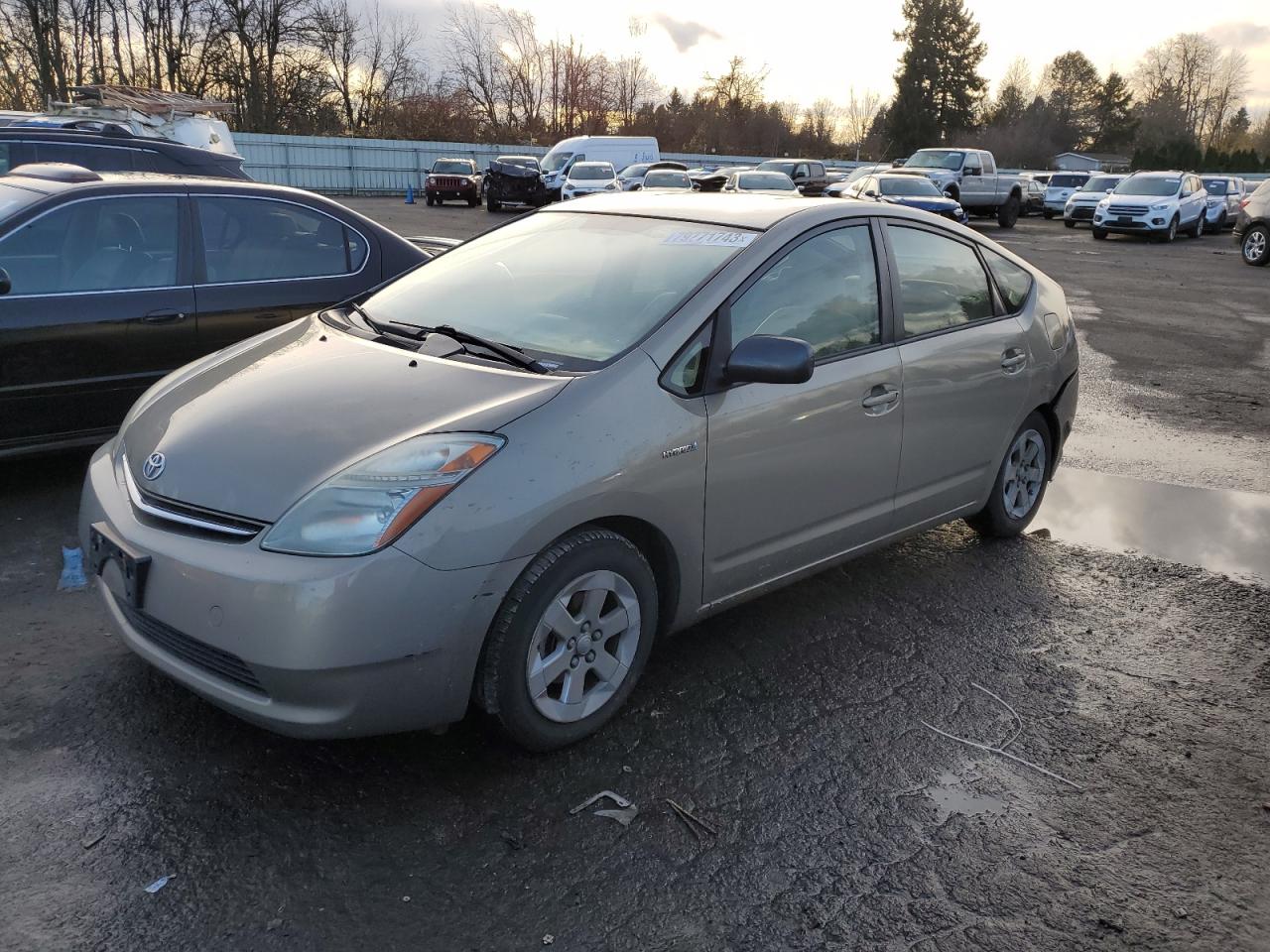 Image 1 of 2007 TOYOTA PRIUS  2007 with VIN JTDKB20U677618457