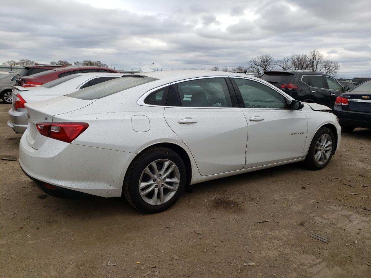 Image 3 of 2018 CHEVROLET MALIBU LT 2018 with VIN 1G1ZD5ST1JF251083