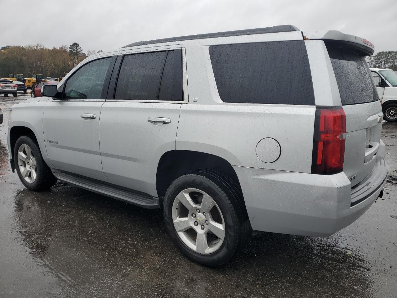 Image 2 of 2015 CHEVROLET TAHOE C1500 LT 2015 with VIN 1GNSCBKC6FR272454
