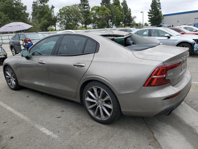 Изображение 2 2019 VOLVO S60 T5 MOMENTUM 2019 с VIN 7JR102FK5KG012133