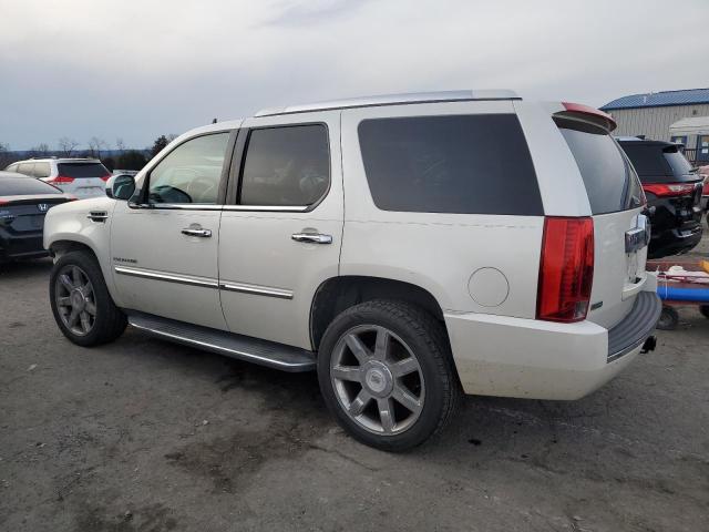 Image 2 of 2011 CADILLAC ESCALADE LUXURY 2011 with VIN 1GYS4BEF4BR145721