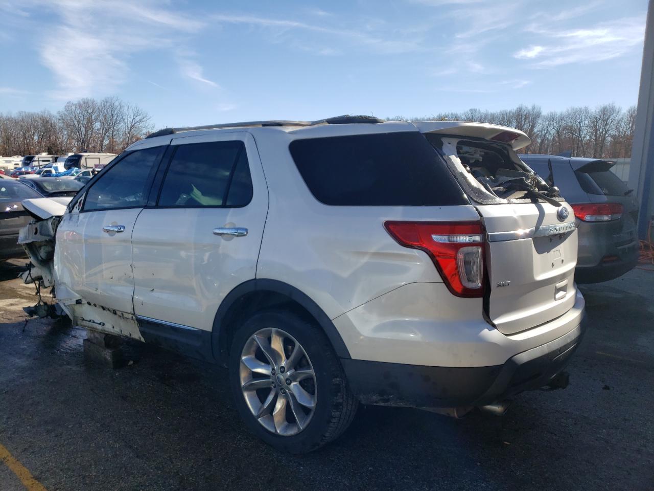 Obraz 2 z 2011 FORD EXPLORER XLT 2011 z VIN 1FMHK8D87BGA38228