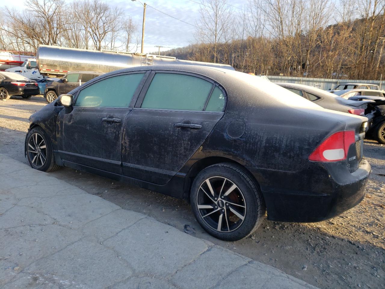 Image 2 of 2011 HONDA CIVIC LX 2011 with VIN 19XFA1F50BE050097