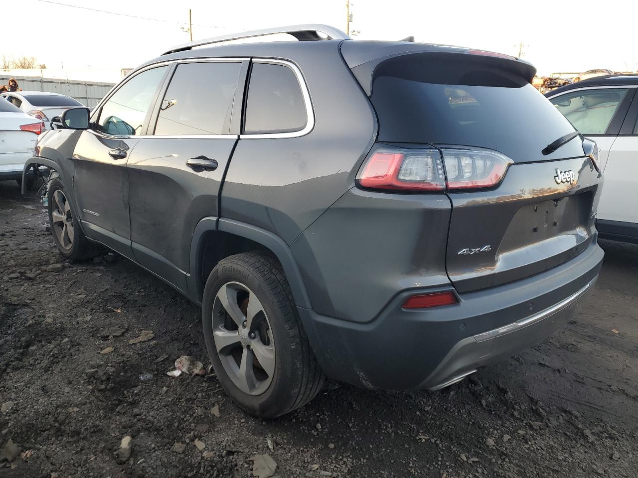 Image 2 of 2020 JEEP CHEROKEE LIMITED 2020 with VIN 1C4PJMDXXLD562902