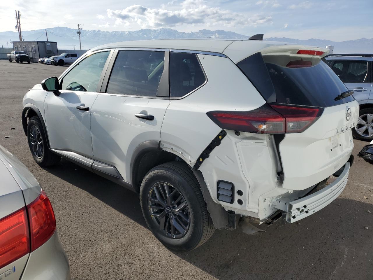 Изображение 2 2023 NISSAN ROGUE S 2023 с VIN 5N1BT3AB3PC856107