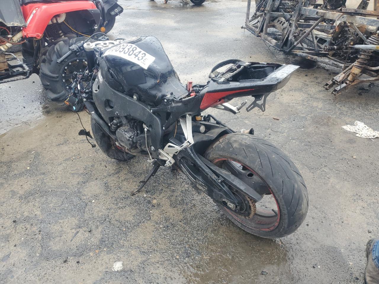Obraz 3 z 2009 HONDA CBR1000 RR 2009 z VIN JH2SC59039K100358