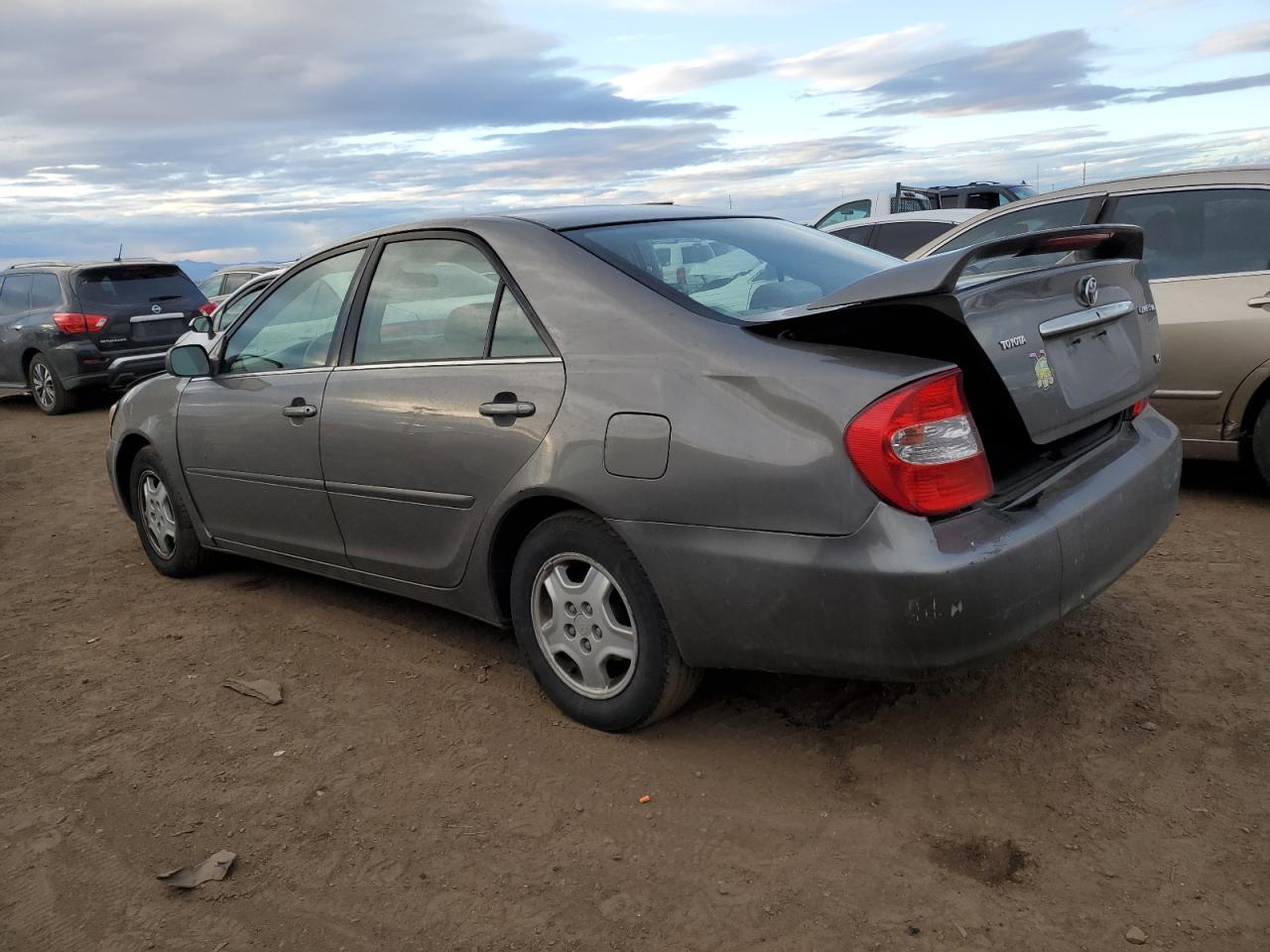 Изображение 2 2003 TOYOTA CAMRY LE 2003 с VIN 4T1BF32K93U554637