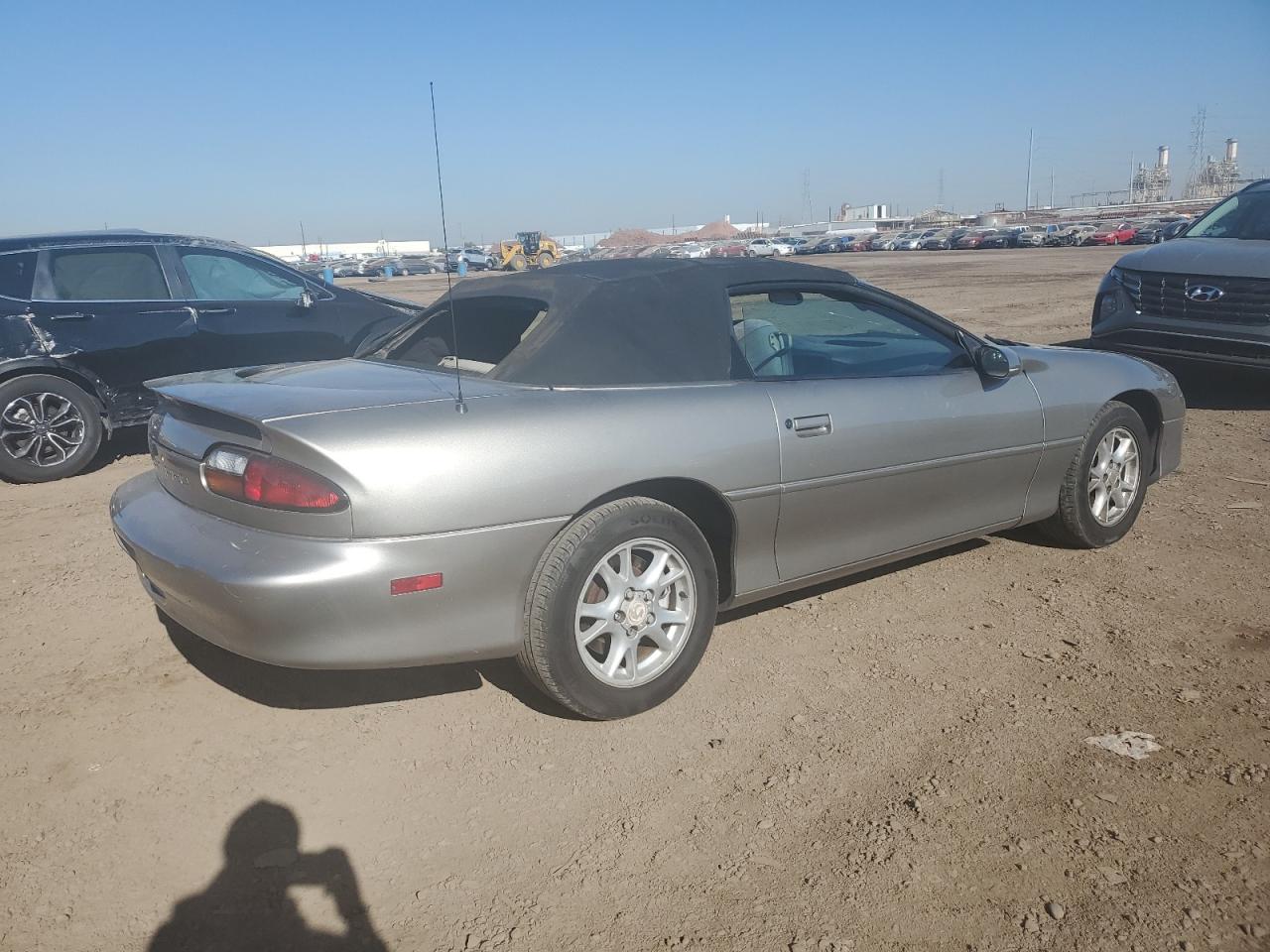 Image 3 of 2002 CHEVROLET CAMARO  2002 with VIN 2G1FP32K722106350