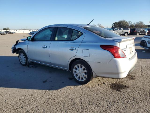 Obraz 2 z 2019 NISSAN VERSA S 2019 z VIN 3N1CN7AP1KL828568