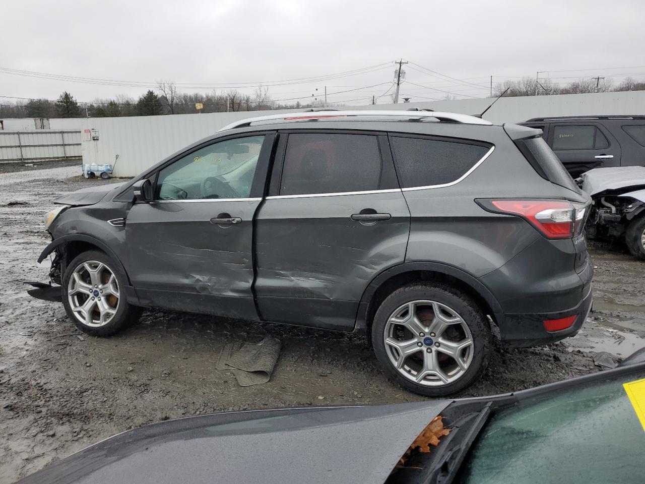 Image 2 of 2017 FORD ESCAPE TITANIUM 2017 with VIN 1FMCU9J96HUA17873