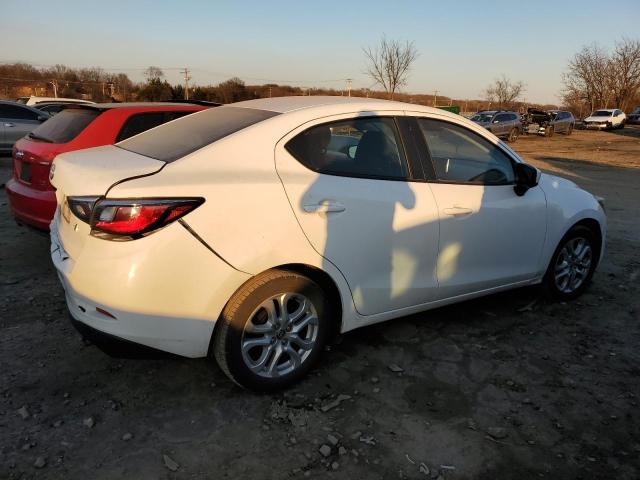 Obraz 3 z 2016 TOYOTA SCION IA  2016 z VIN 3MYDLBZV4GY133526