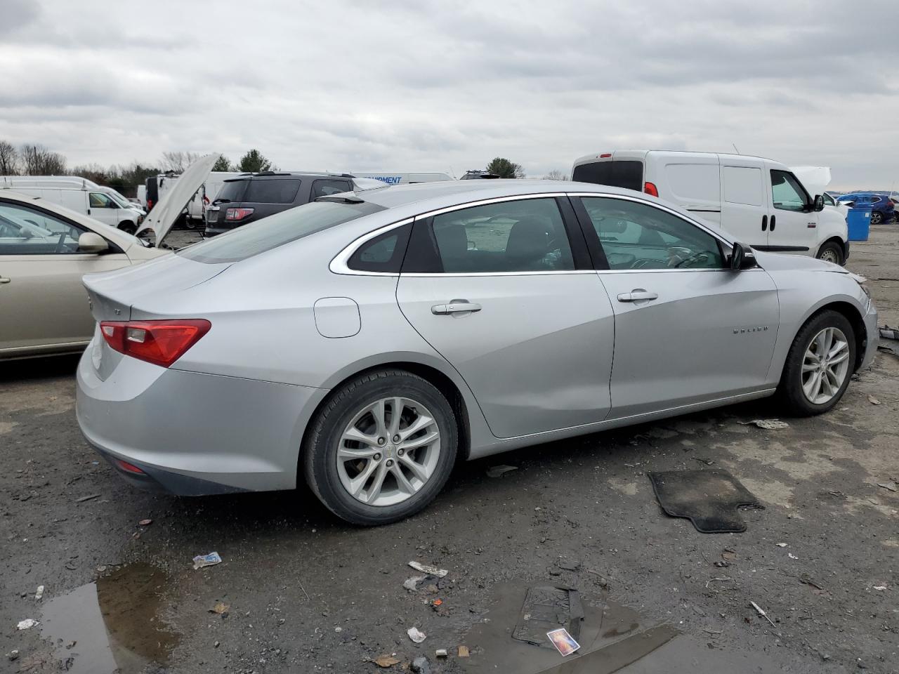 Image 3 of 2017 CHEVROLET MALIBU LT 2017 with VIN 1G1ZE5ST9HF173997