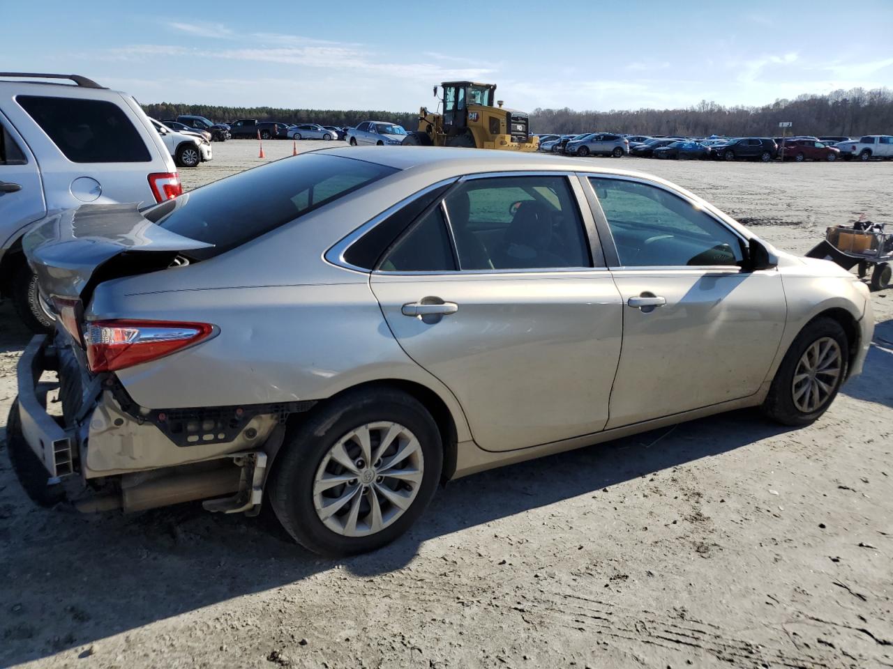 Obraz 3 z 2016 TOYOTA CAMRY LE 2016 z VIN 4T1BF1FK7GU163006